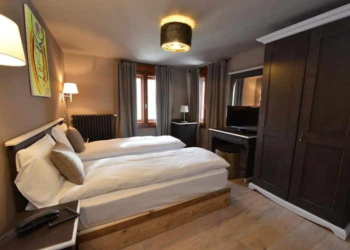 Hotell Art Grivola 4*