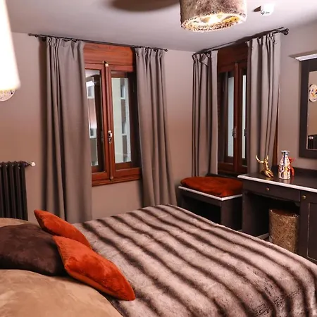 Art Grivola Hotell