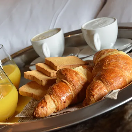 Art Grivola Hotel 4*