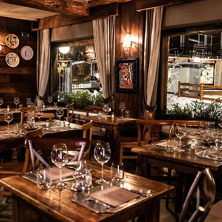 Hotel Art Grivola 4*